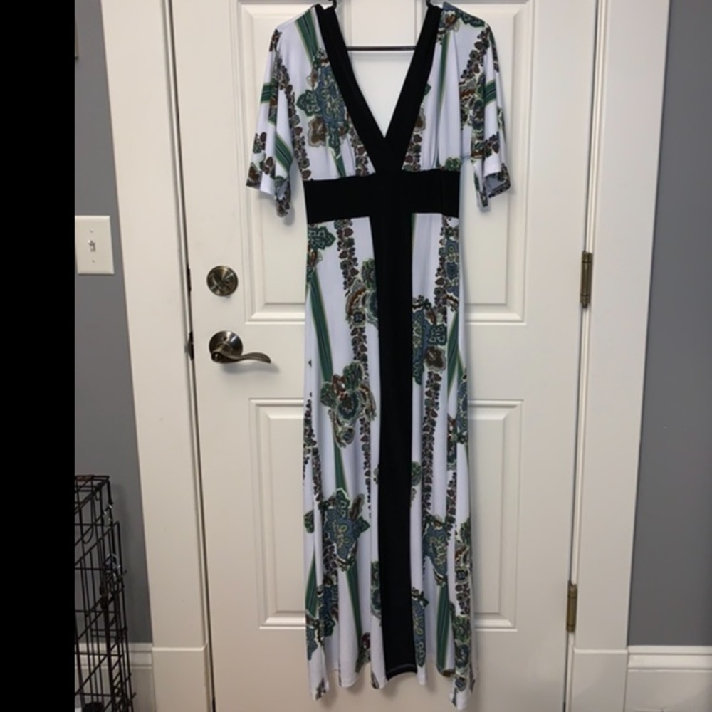 V-neck Body Central Dress